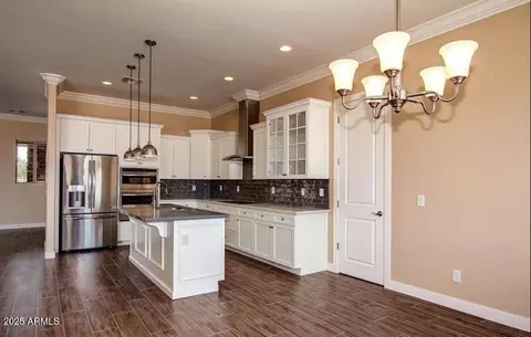 Kitchen - 10264 E Broadway Rd, Mesa, AZ 85208 photo 2 of 4