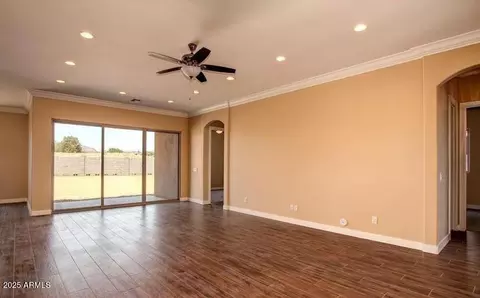 Living - 10264 E Broadway Rd, Mesa, AZ 85208 photo 4 of 5