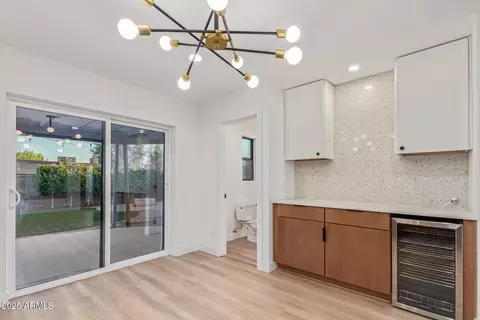 Dining - 1745 E San Juan Ave, Phoenix, AZ 85016 photo 1 of 1
