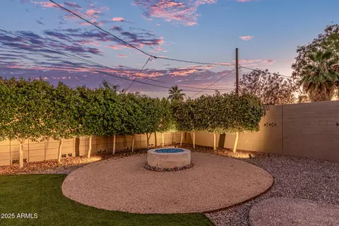 Exterior - 1745 E San Juan Ave, Phoenix, AZ 85016 photo 9 of 11