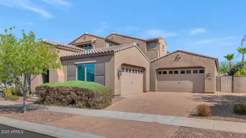 10718 E Lumiere Ave, Mesa, AZ 85212
