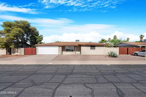 612 N Recker Rd, Mesa, AZ 85205