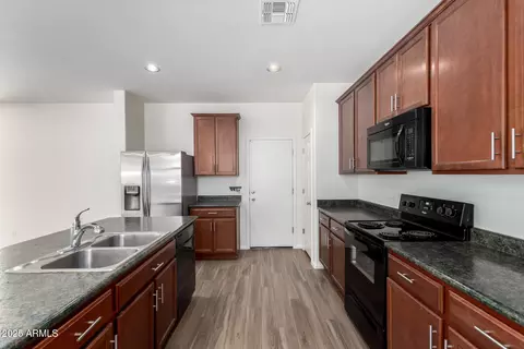 4149 E Devon Dr, Gilbert, AZ 85296 photo 3