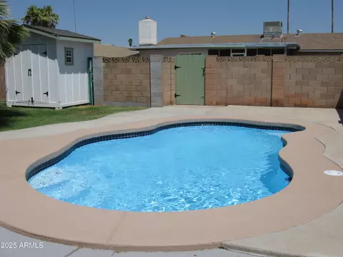 Exterior - 3238 E Granada Rd, Phoenix, AZ 85008 photo 4 of 5