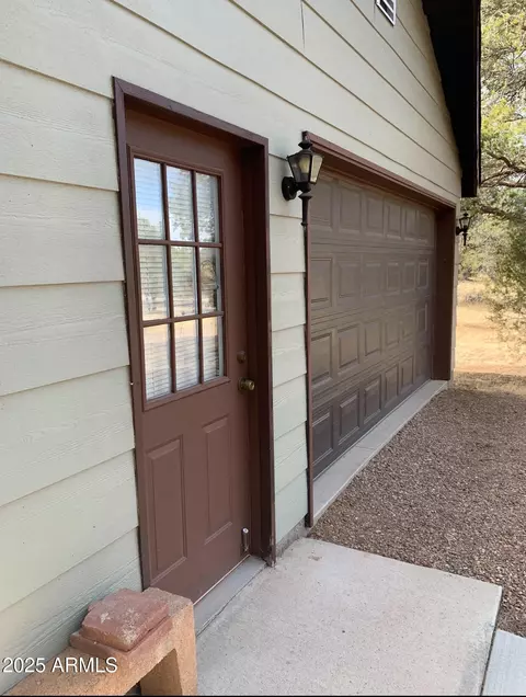 Exterior - 3675 Pine Rim Dr, Overgaard, AZ 85933 photo 2 of 2