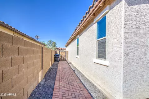 929 E Overlin Ln, Avondale, AZ 85323 photo 40