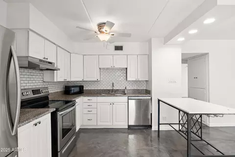 7751 E Glenrosa Ave #A5, Scottsdale, AZ 85251