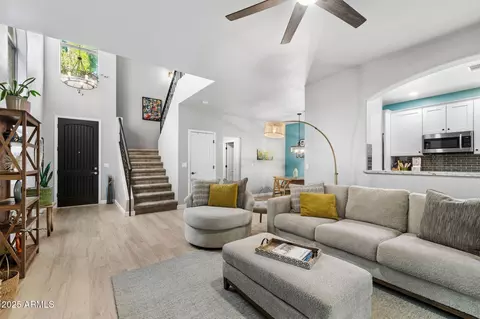 4242 N 27th St #2, Phoenix, AZ 85016