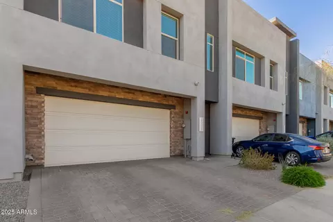 25318 N 19th Dr, Phoenix, AZ 85085