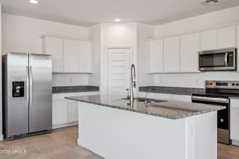 12232 E Agave Ln, Florence, AZ 85132 photo 4