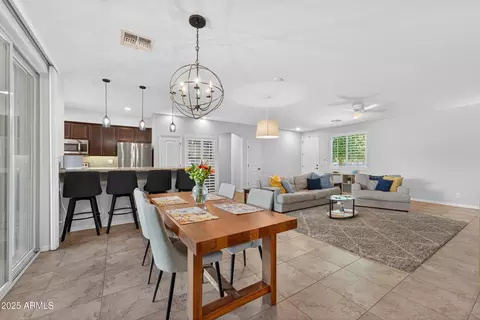 1331 E Kaler Dr, Phoenix, AZ 85020 photo 5
