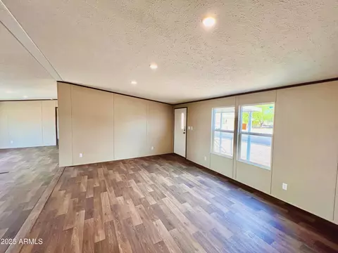 902 S Warner Dr, Apache Junction, AZ 85120 photo 6