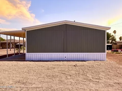 902 S Warner Dr, Apache Junction, AZ 85120 photo 3