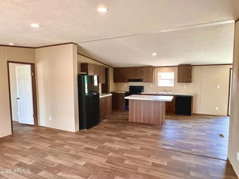 902 S Warner Dr, Apache Junction, AZ 85120 photo 7