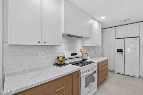 3754 E Wethersfield Rd, Phoenix, AZ 85032 photo 7