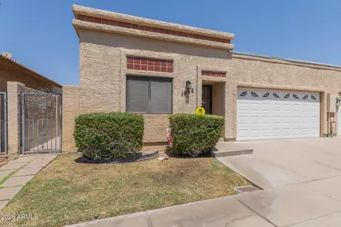 Exterior - 1002 E Charleston Ave, Phoenix, AZ 85022 photo 2 of 6