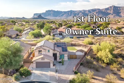 10318 E Trailhead Ct, Gold Canyon, AZ 85118