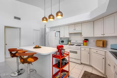 1123 E Constitution Dr, Gilbert, AZ 85296 photo 4