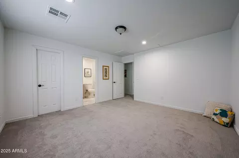 Bedroom - 6932 W Haven Ave, Phoenix, AZ 85035 photo 1 of 11