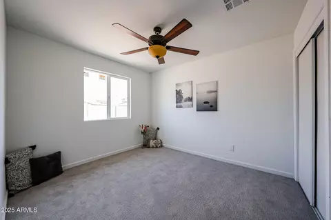 Bedroom - 6932 W Haven Ave, Phoenix, AZ 85035 photo 6 of 11