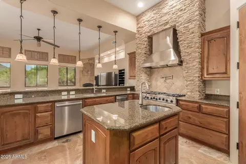 Kitchen - 3730 E Cloud Rd, Cave Creek, AZ 85331 photo 4 of 7