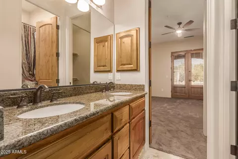 Bath - 3730 E Cloud Rd, Cave Creek, AZ 85331 photo 6 of 9