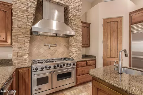 Kitchen - 3730 E Cloud Rd, Cave Creek, AZ 85331 photo 2 of 7