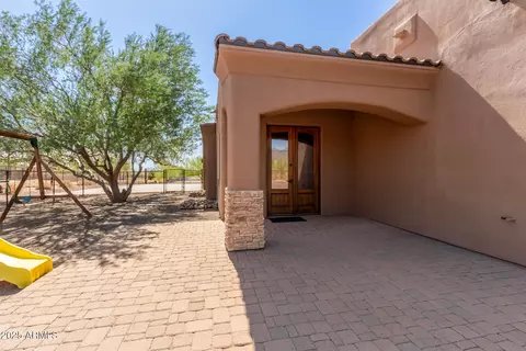 Exterior - 3730 E Cloud Rd, Cave Creek, AZ 85331 photo 8 of 13