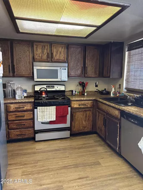 8735 W Hazelwood St, Phoenix, AZ 85037