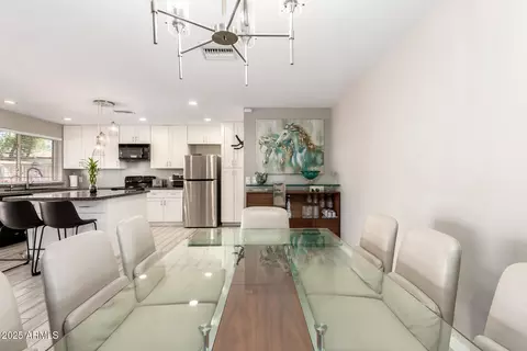 402 E Morrow Dr, Phoenix, AZ 85024 photo 12