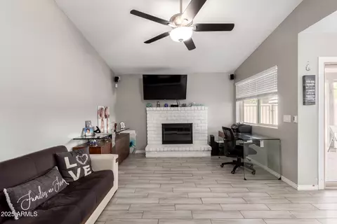 402 E Morrow Dr, Phoenix, AZ 85024 photo 7