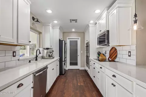 2032 E Pegasus Dr, Tempe, AZ 85283 photo 10