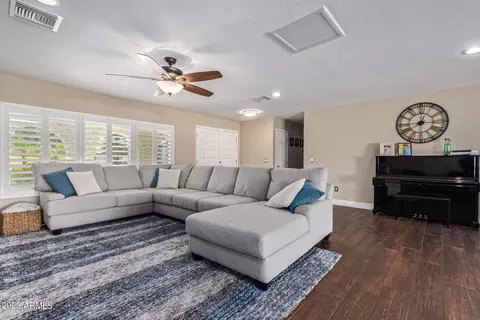 2032 E Pegasus Dr, Tempe, AZ 85283 photo 6