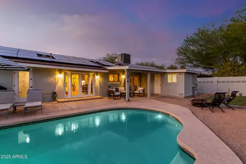 Exterior - 3921 E Paradise Dr, Phoenix, AZ 85028 photo 7 of 12
