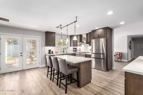 Kitchen - 3921 E Paradise Dr, Phoenix, AZ 85028 photo 6 of 6