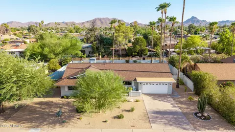 View/Area - 3921 E Paradise Dr, Phoenix, AZ 85028 photo 4 of 7