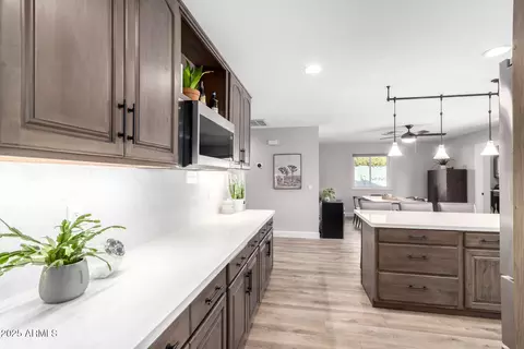 Kitchen - 3921 E Paradise Dr, Phoenix, AZ 85028 photo 1 of 6