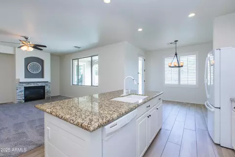 Kitchen - 632 E Raven Way, Gilbert, AZ 85297 photo 1 of 8