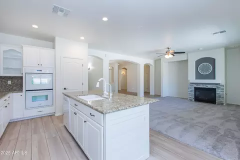 Living - 632 E Raven Way, Gilbert, AZ 85297 photo 2 of 10