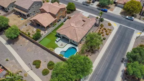 View/Area - 632 E Raven Way, Gilbert, AZ 85297 photo 9 of 10
