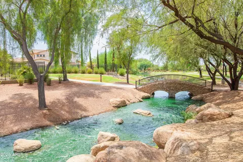 View/Area - 632 E Raven Way, Gilbert, AZ 85297 photo 1 of 10