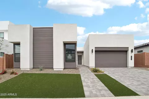 7392 W Gambit Trl, Peoria, AZ 85383