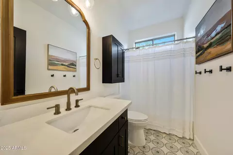 Bath - 2892 E Agritopia Loop S, Gilbert, AZ 85296 photo 7 of 7