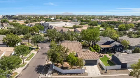 View/Area - 2892 E Agritopia Loop S, Gilbert, AZ 85296 photo 14 of 17