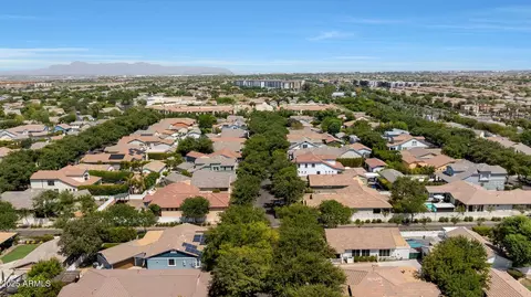 View/Area - 2892 E Agritopia Loop S, Gilbert, AZ 85296 photo 4 of 17