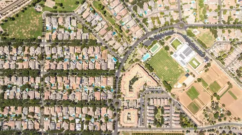 View/Area - 2892 E Agritopia Loop S, Gilbert, AZ 85296 photo 2 of 17