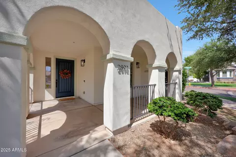 Exterior - 2892 E Agritopia Loop S, Gilbert, AZ 85296 photo 3 of 15