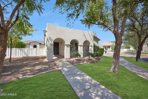 2892 E Agritopia Loop S, Gilbert, AZ 85296