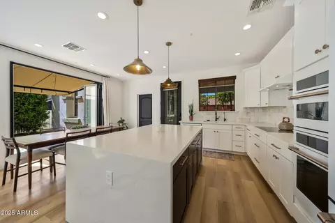 Kitchen - 2892 E Agritopia Loop S, Gilbert, AZ 85296 photo 10 of 10
