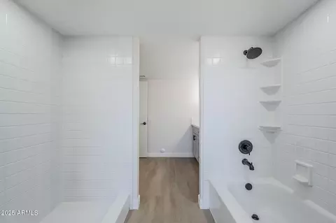 Bath - 2223 E Catalina Dr, Phoenix, AZ 85016 photo 3 of 4